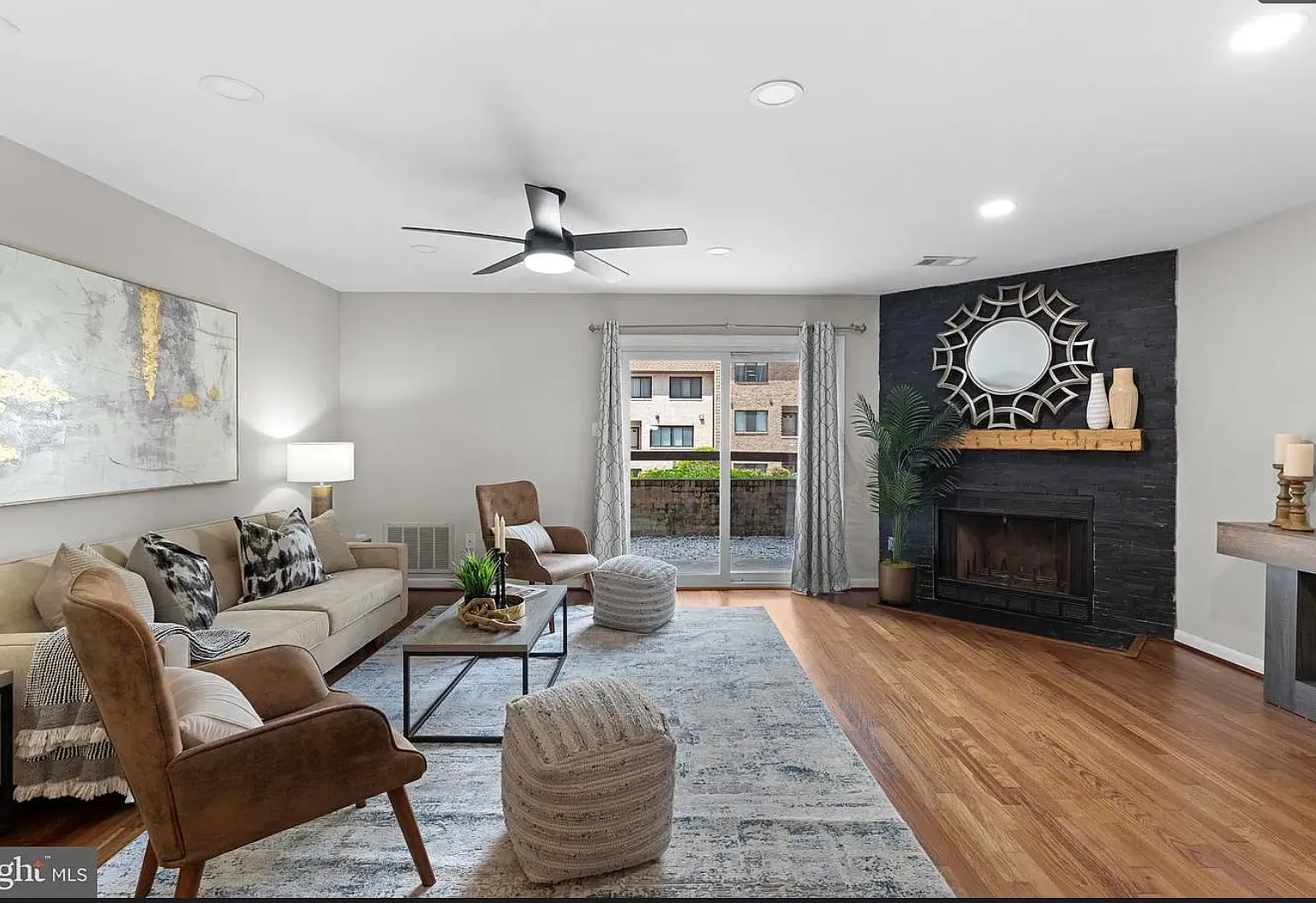 2 bed, 1394 sqft, $3,000 — Photo 2