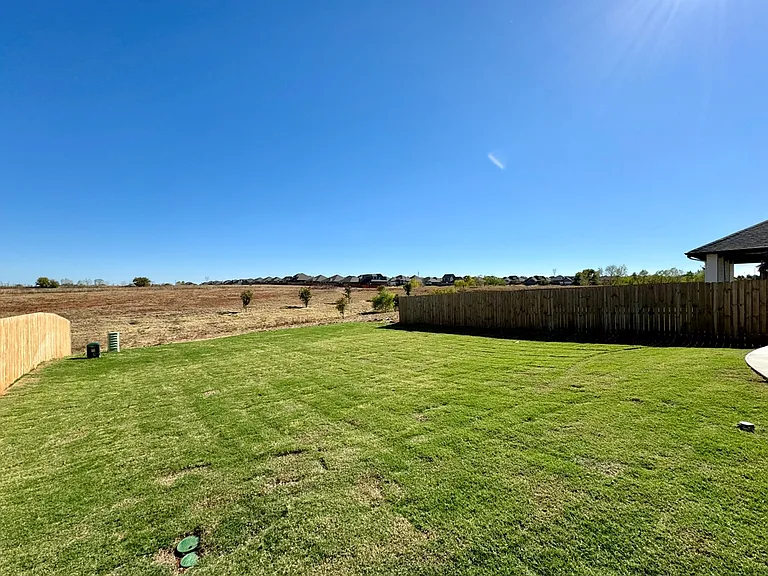 16220 Marsha Dr — Photo 29
