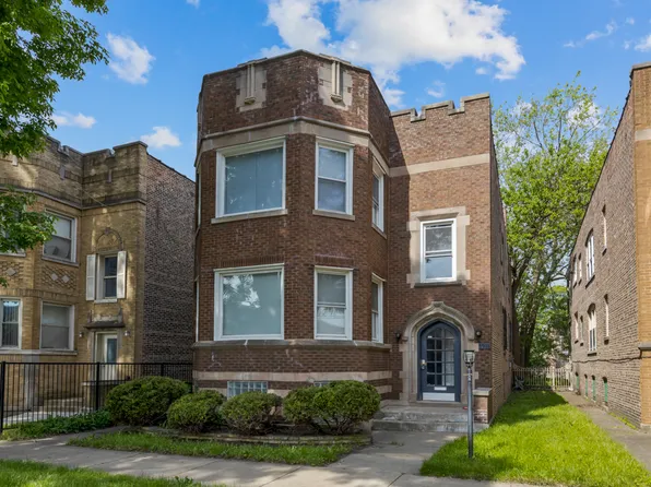 7918 S Paxton Ave, Chicago, IL 60617