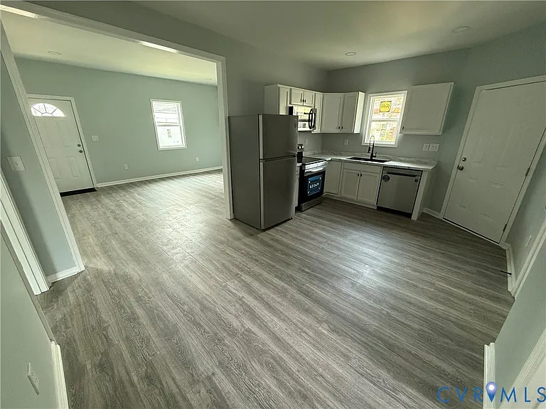 910 Rome St — Photo 7