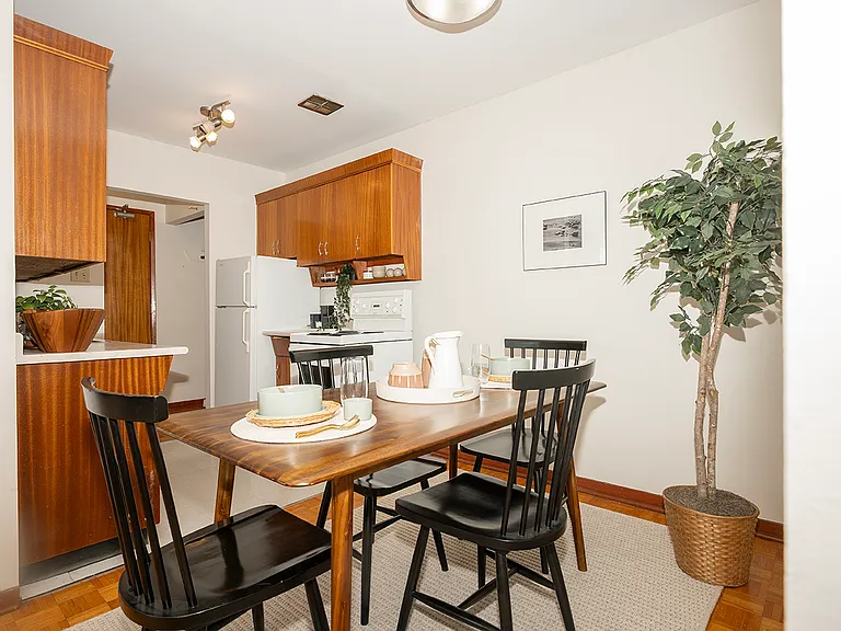 1051 Taylor Ave — Photo 7