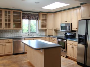 7220 Honeybush Dr, Mount Airy, MD 21771