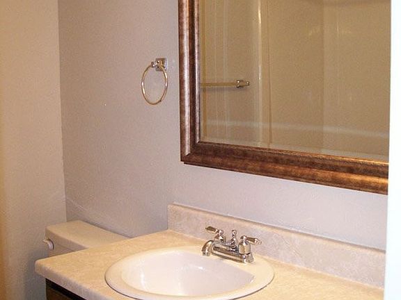 2nd image of 1100 Verde Dr #1100D