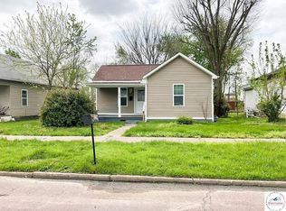 1216 E 4th St, Sedalia, MO 65301
