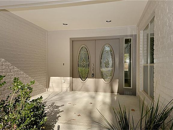 2nd image of 81 Yewleaf Dr