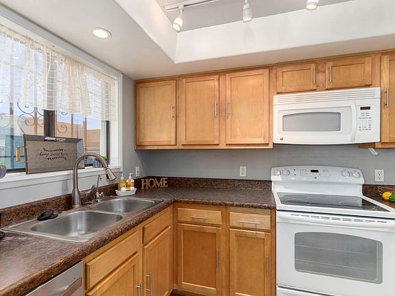 4th image of 507 N Lesueur