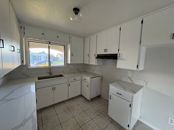5th image of 4204 Windgate Dr