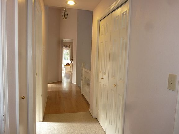 5th image of 4213 170th Ct NE