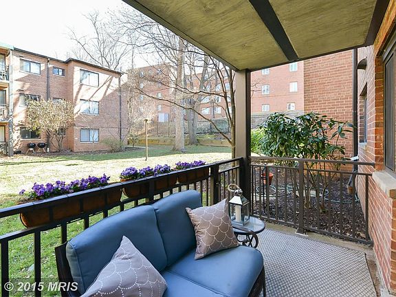 Private Balcony Off of Living Room
