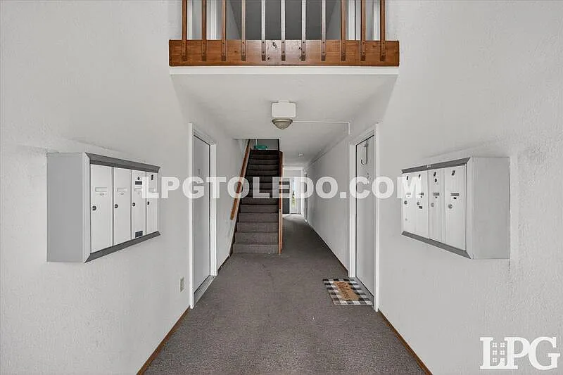 2 bed, 1.0 bath, 756 sqft, $850 — Photo 3