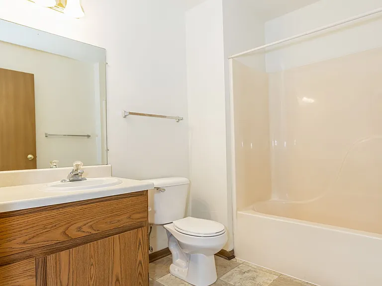 Weston Pines Apartments — Photo 27