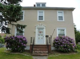 40 Rock St, Acushnet, MA 02743