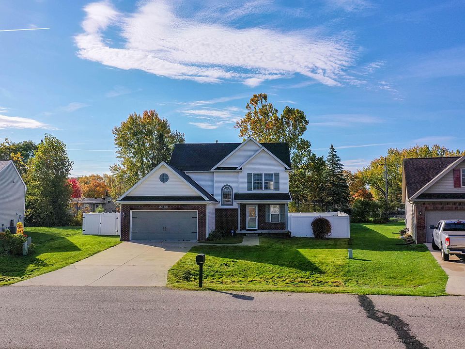 2360 Shadycroft Dr, Burton, MI 48519 Zillow