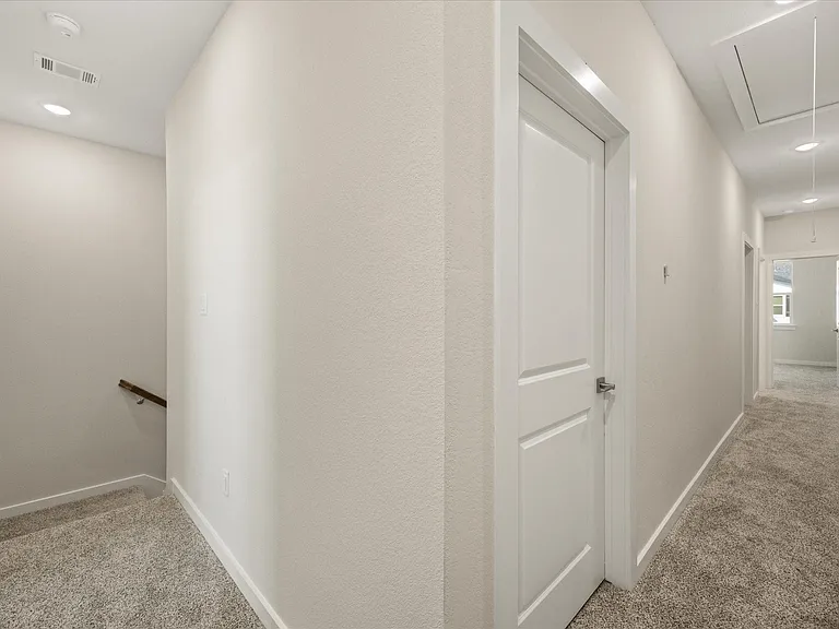 597 Galt Dr — Photo 16