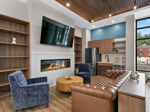 Byline Apartments
