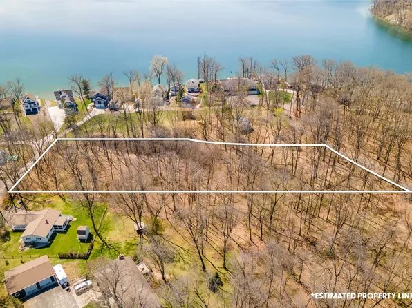 5000 Sand Lake Dr, Onsted, MI 49265