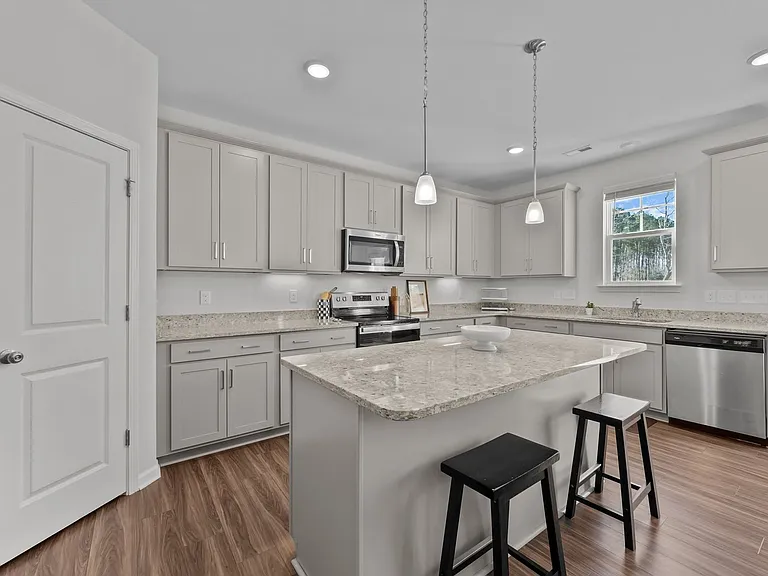 101 Permeta Dr — Photo 11