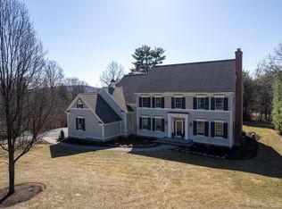 1 Saunders Hl, Farmington, CT 06032