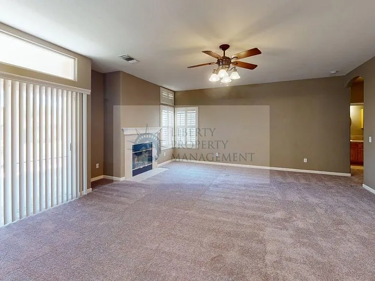 808 Boyd Dr — Photo 5