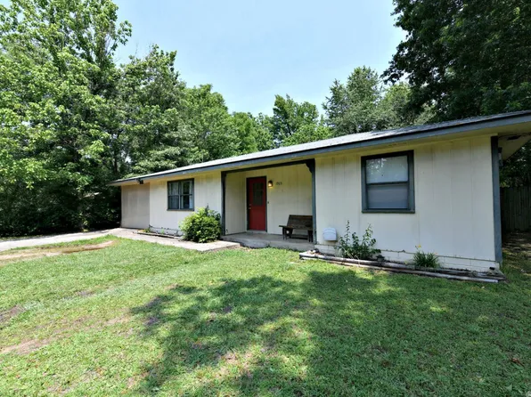 1903 Wertz Ave, Mena, AR 71953