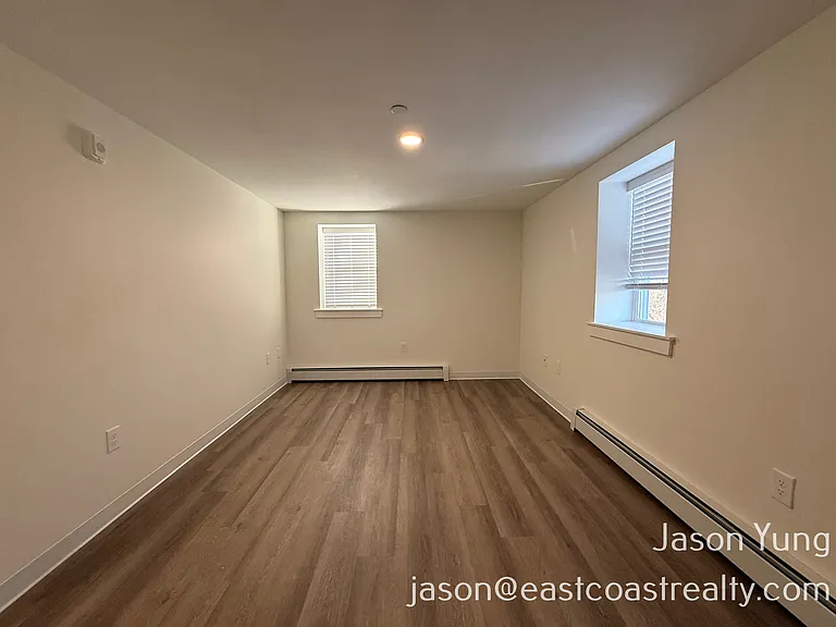 1743 Washington St #10 — Photo 7