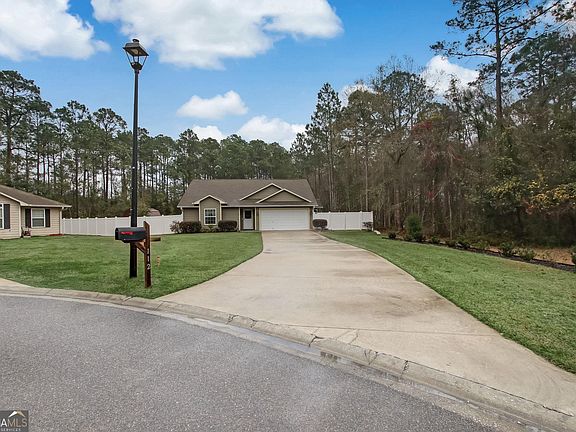 3rd image of 112 Blairs Court