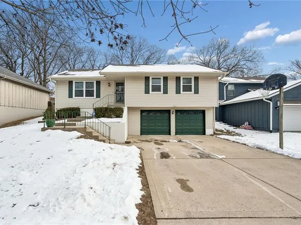 8021 N Everton Ave, Kansas City, MO 64152