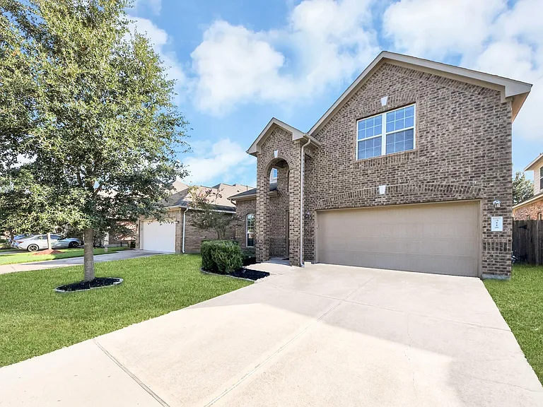 3115 Lake Dr — Photo 41