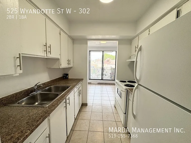 525 Wyandotte St W #302 — Photo 12