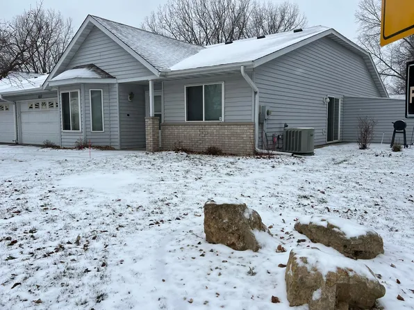 657 Belland Ave, Vadnais Heights, MN 55127