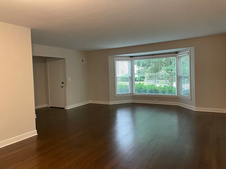 613 Asbury Ave #1 — Photo 2