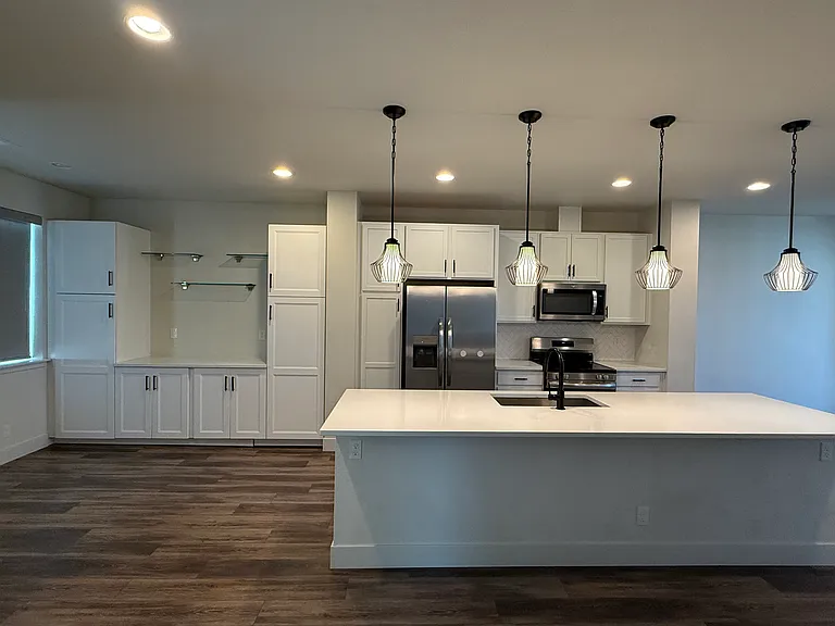 2044 Alcott Way — Photo 5