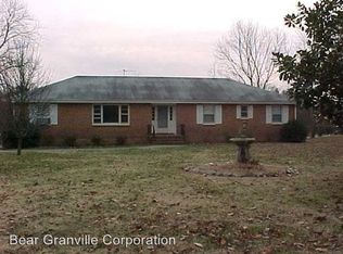 7353 Pole Green Rd, Mechanicsville, VA 23116