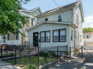 72 Sheridan St, Irvington, NJ 07111