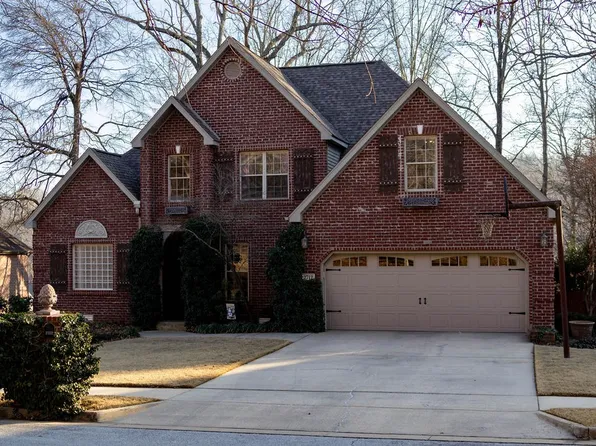 2712 Taylor Dr, Harrison, AR 72601