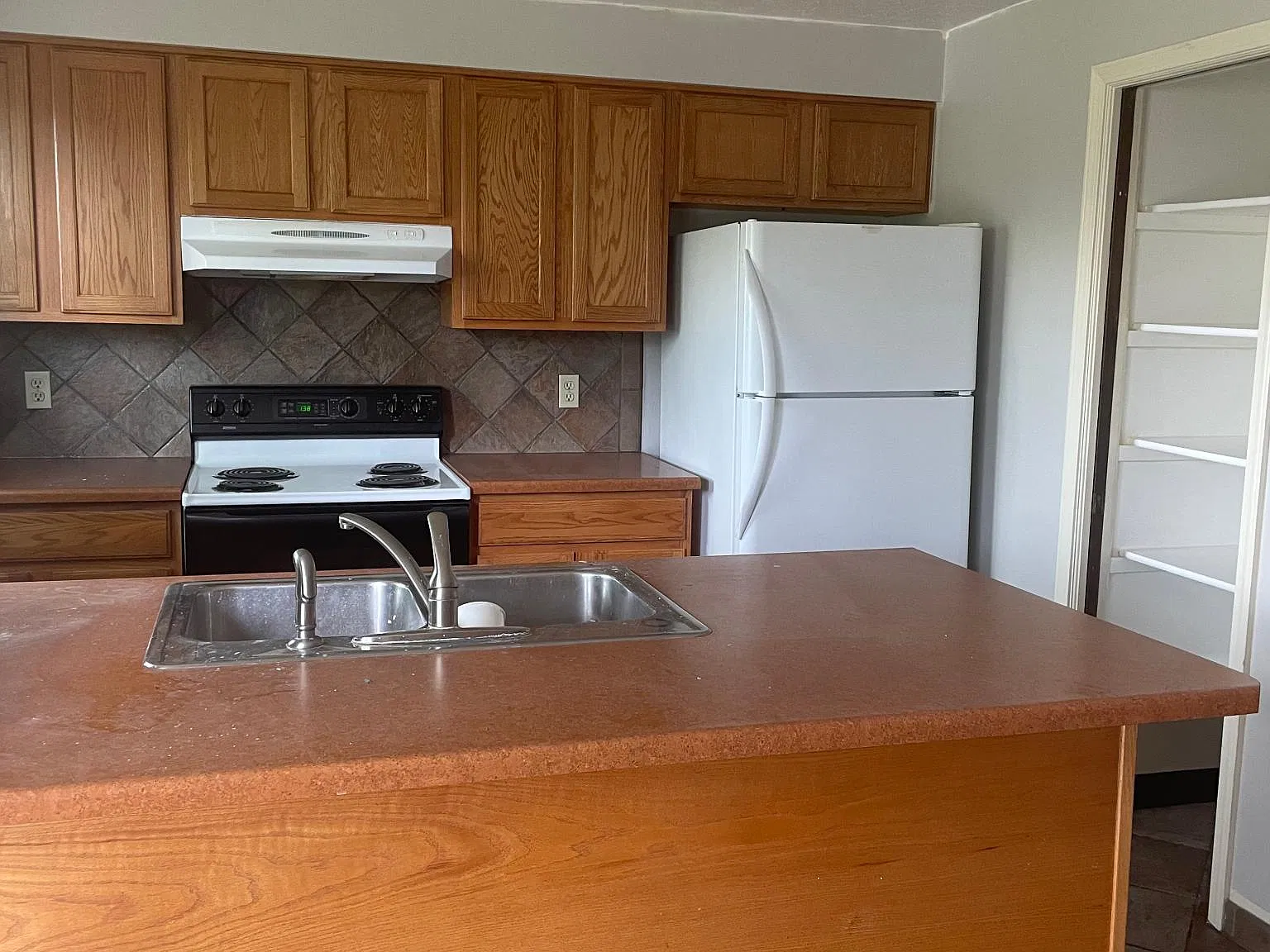 12483 W 12th Pl — Photo 3