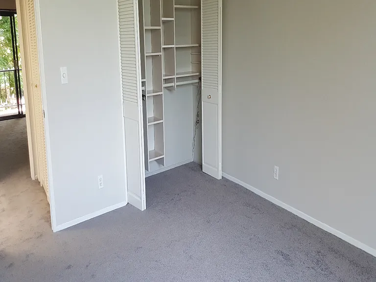 638 Wilcox Ave — Photo 15