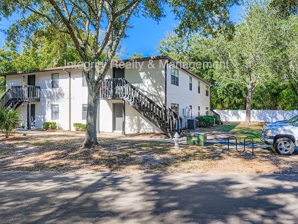 Parkridge Apartments