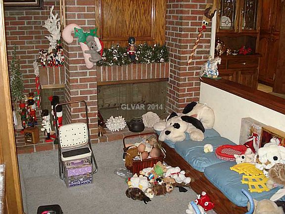 4th image of 2283 Duneville St