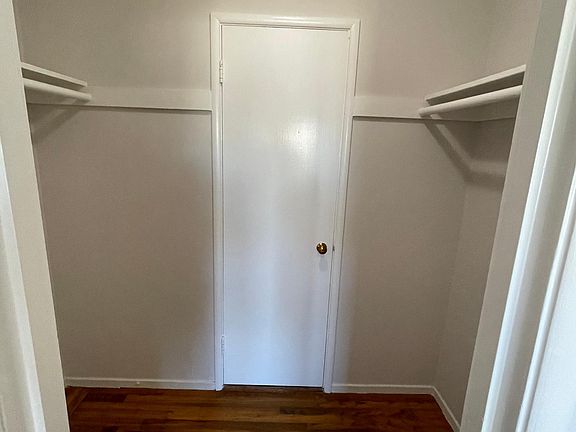 2nd image of 216 Westbrook Ave