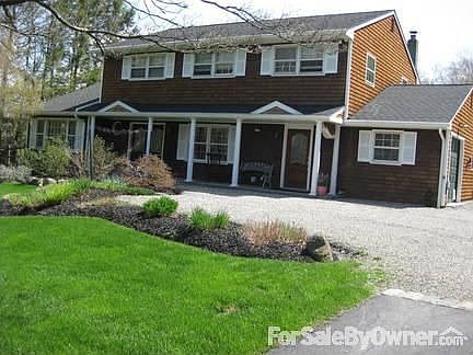 1st image of 13 Hilltop Dr