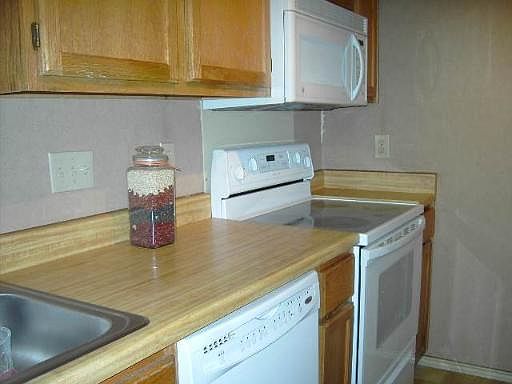 4th image of 15503 KNOLL FOREST DR
