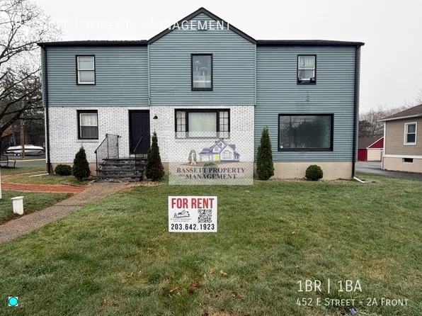 452 East St #2A, Plainville, CT 06062