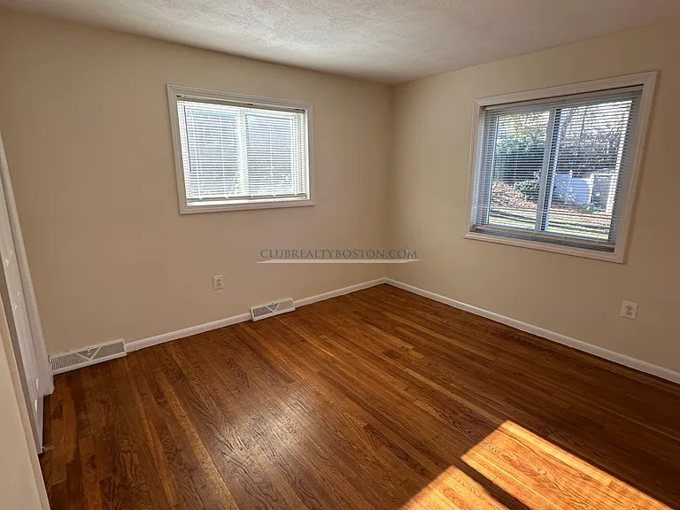 21 Oxford Cir #21 — Photo 7