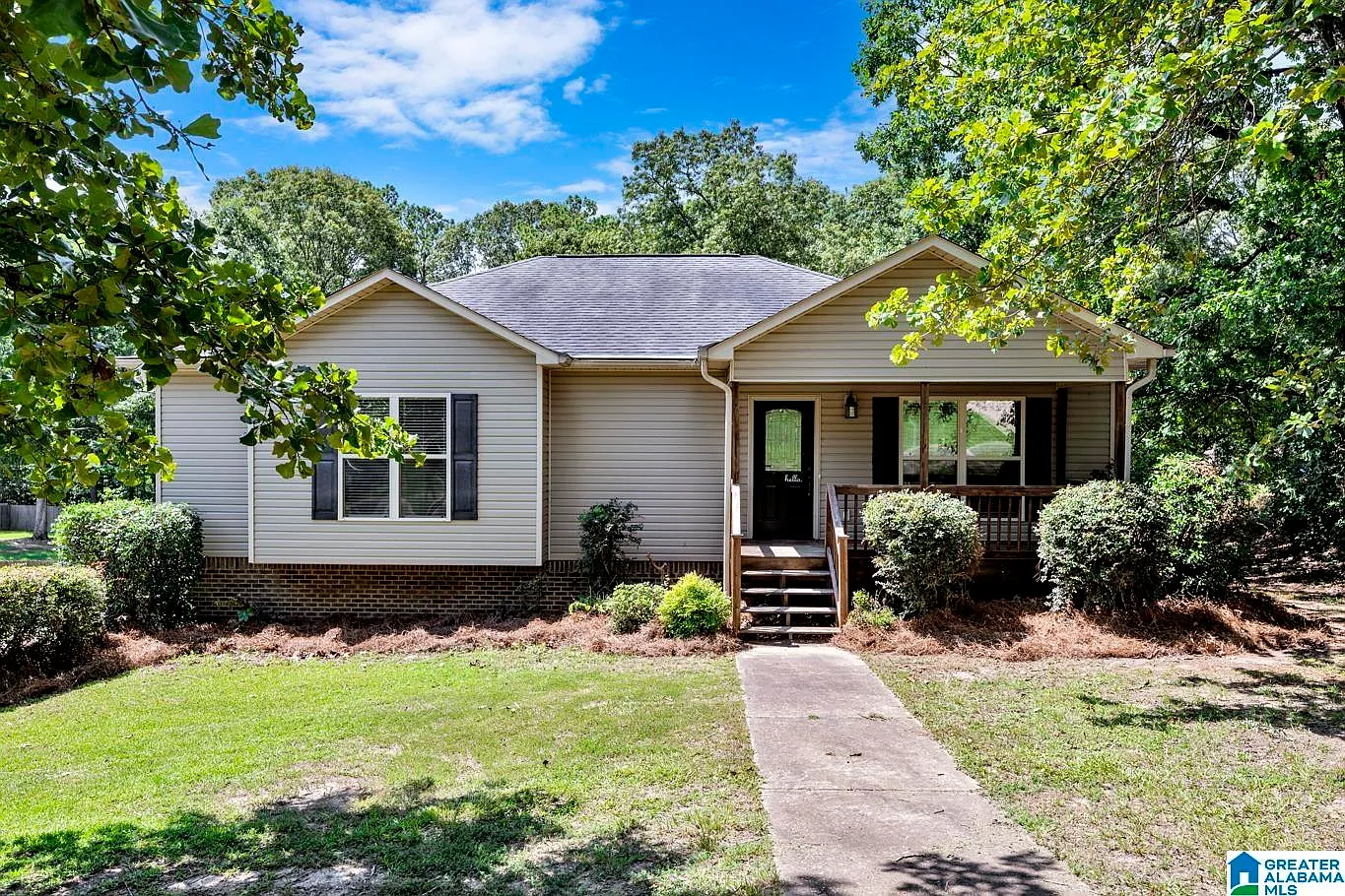 20805 Sandy Dr photo 1