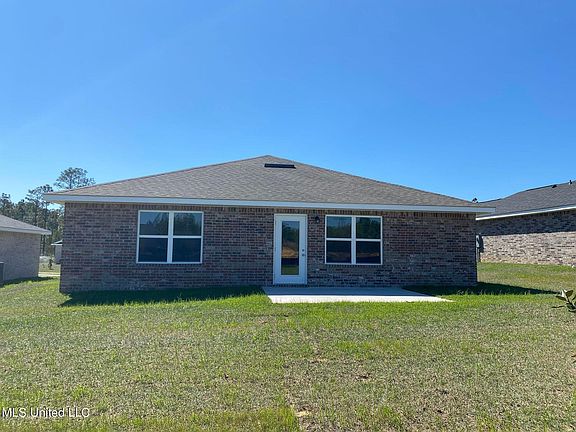 4th image of 18122 Tiffany Renee Dr