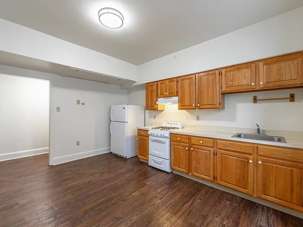 876 W Lancaster Ave, Bryn Mawr, PA