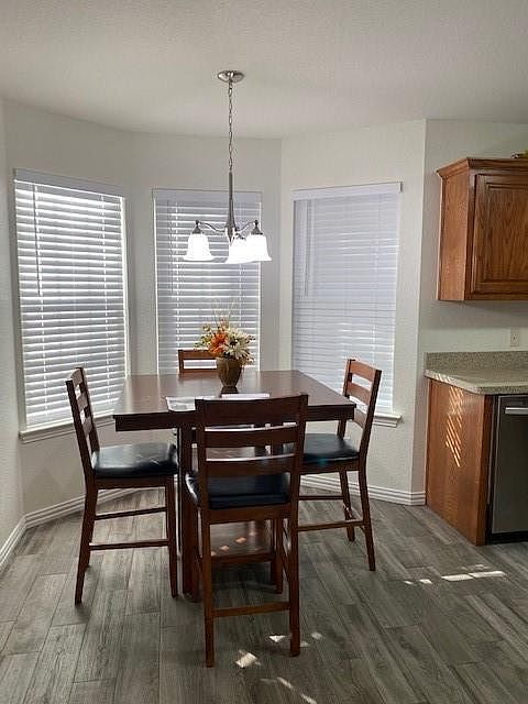 1st image of 113 Parkwood Ct
