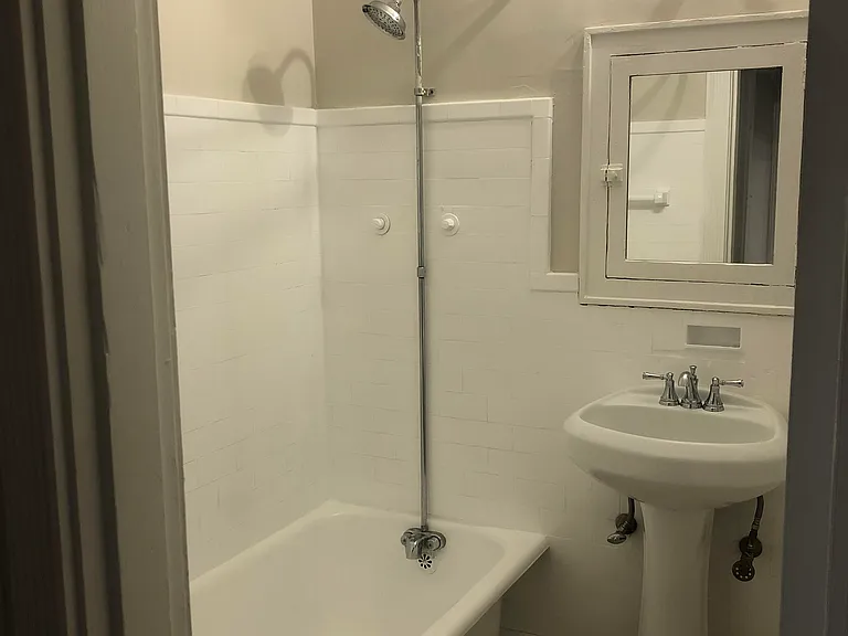 Park Terrace Apartments — Photo 18