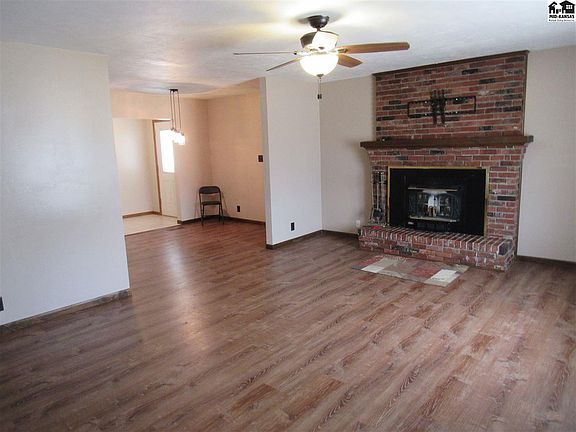 3rd image of 1009 E 23rd Ave